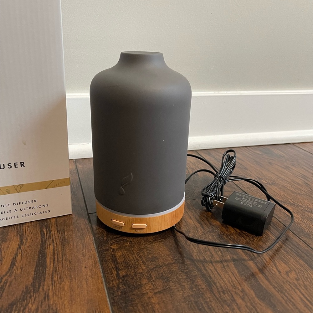 NEW Young Living Diffuser